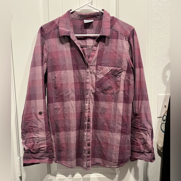 Columbia Tops - Columbia Sportswear Company • Long Sleeve Plaid Shirt • Size L